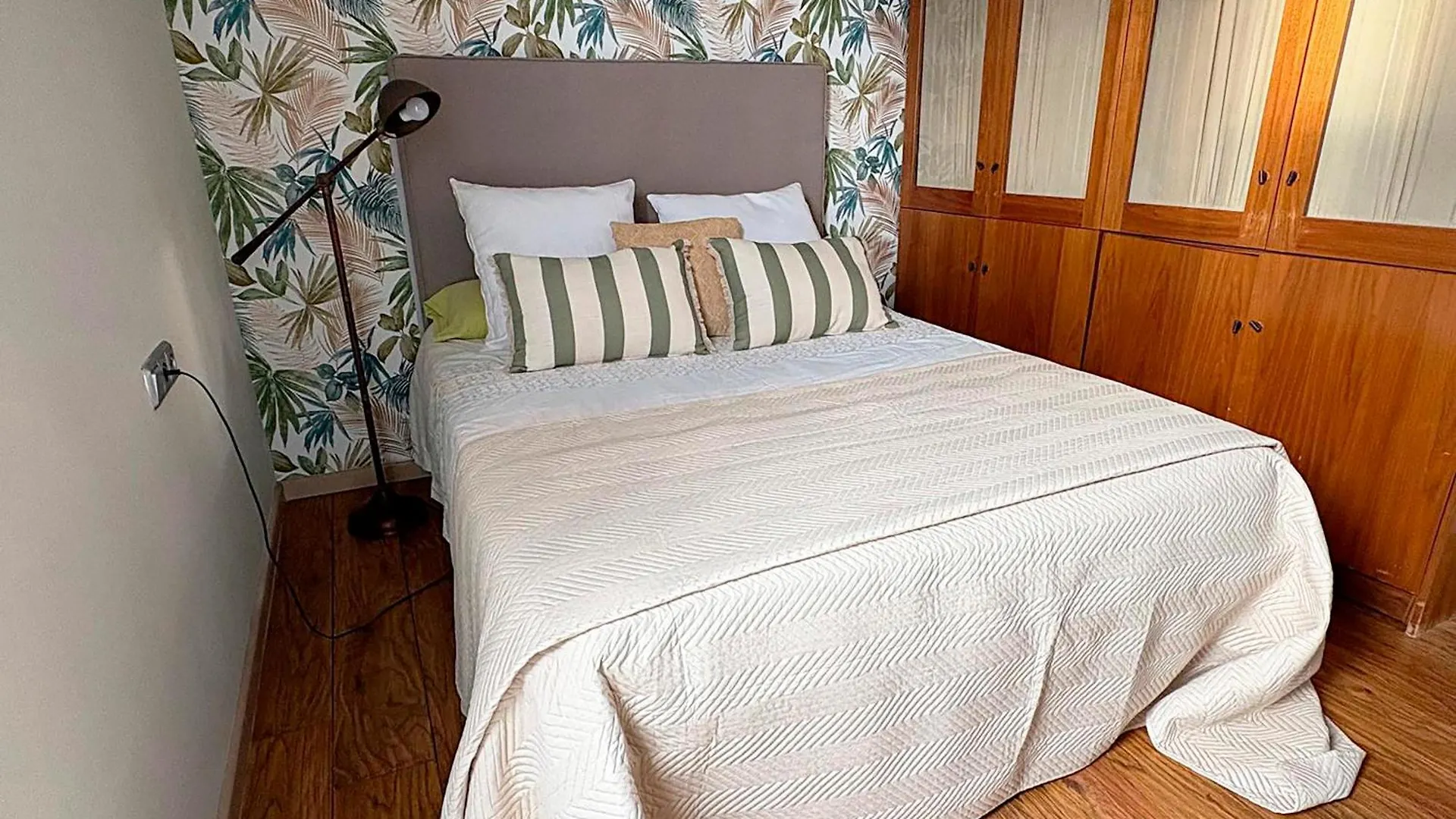 Ferienwohnung Luxury Duplex With Sea View Sant Pere De Ribes Apartment