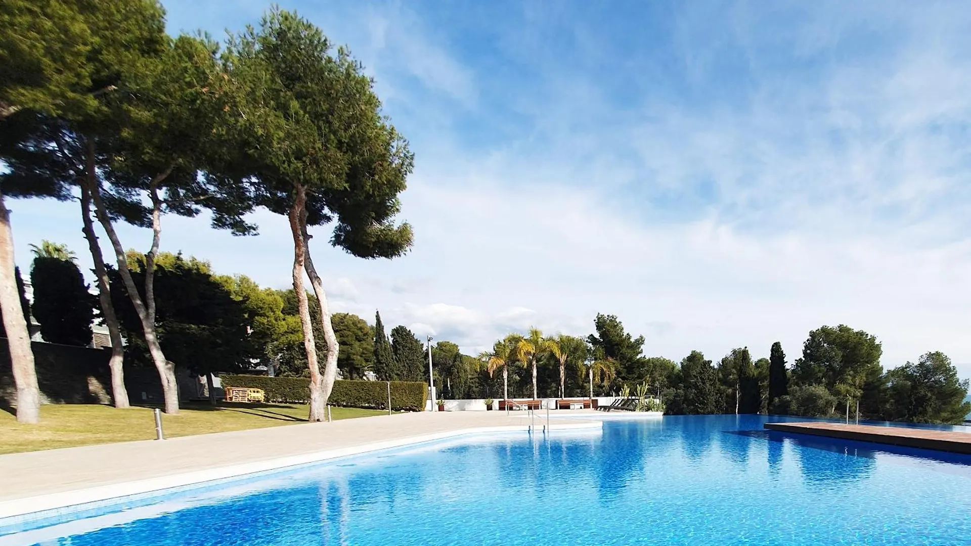 Ferienwohnung Luxury Duplex With Sea View Sant Pere De Ribes Apartment